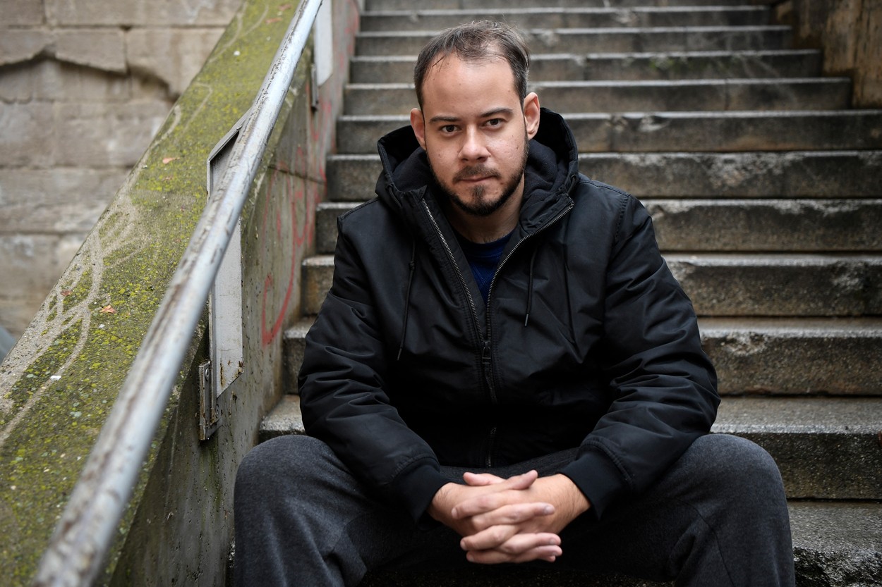 Un rapper s-a închis într-o universitate pentru a nu fi arestat de poliţie