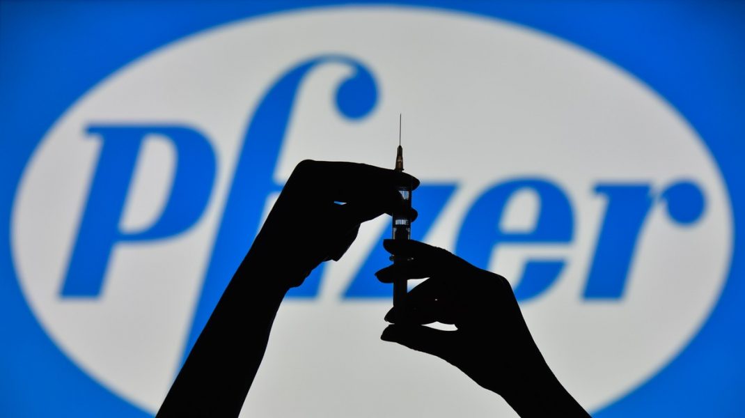 Uniunea Europeană a încheiat un nou acord cu Pfizer. Va cumpăra alte 300 de milioane de doze de vaccin anti-Covid