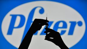Uniunea Europeană a încheiat un nou acord cu Pfizer. Va cumpăra alte 300 de milioane de doze de vaccin anti-Covid