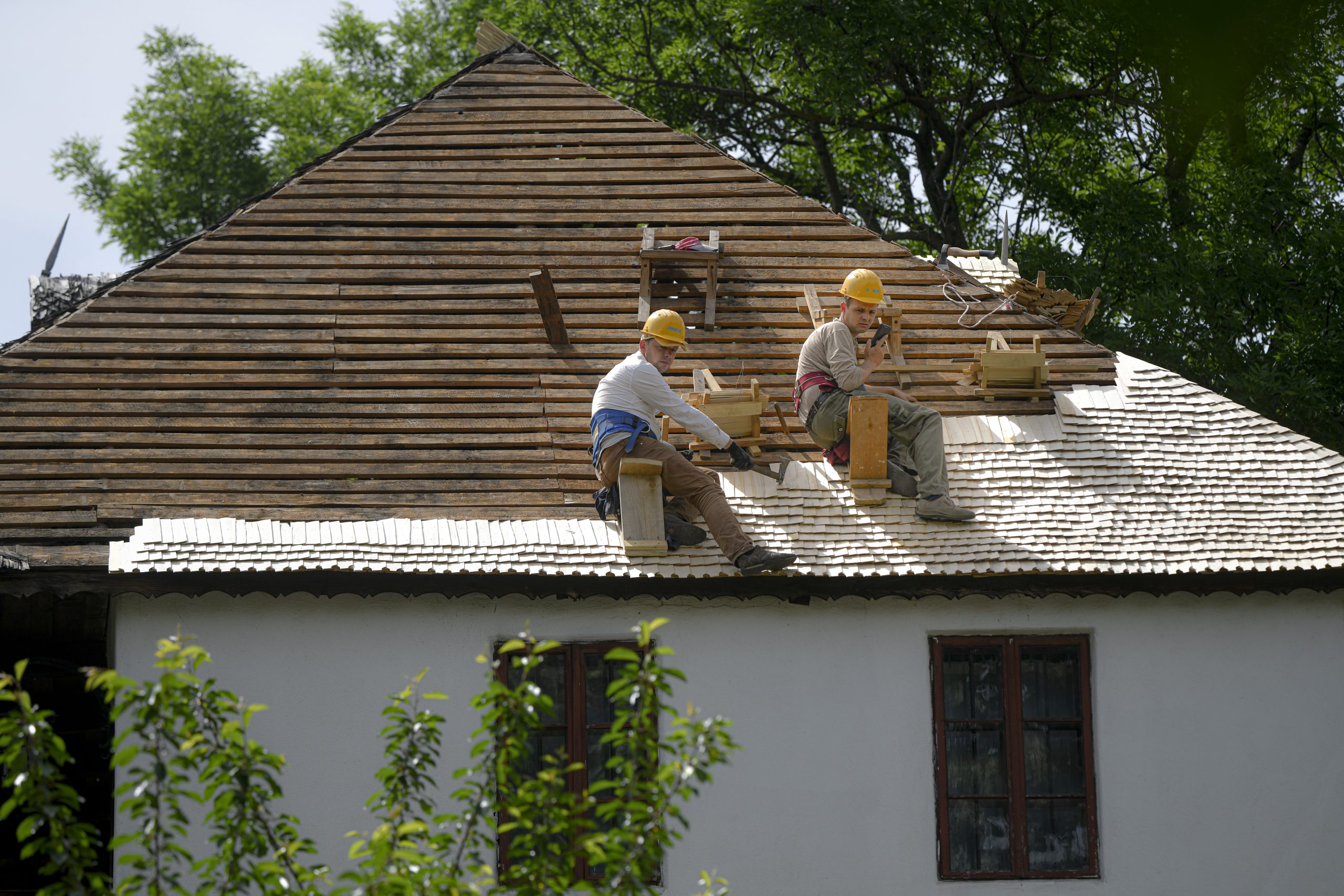 Românii vor investi în acoperișuri. Piața, evaluată la 250 milioane de euro, va crește cu 5% anul acesta