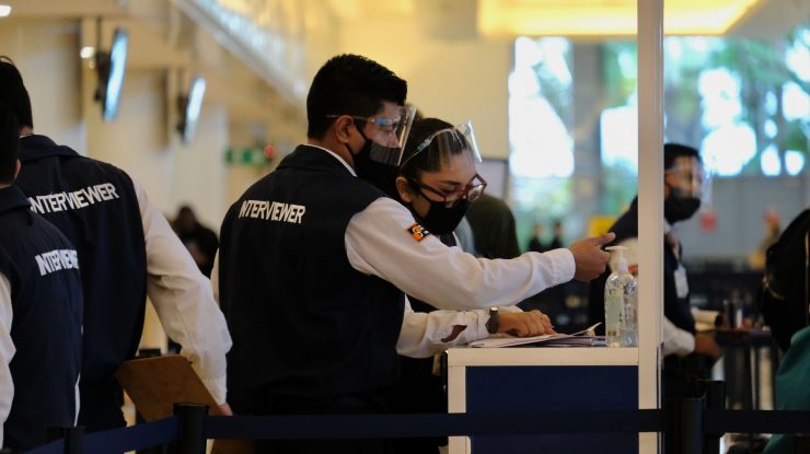 Gabriel Horț, român reținut pe aeroportul din Cancun: „Ne-au spus că ne verifică FBI și CIA. Am fost umiliți, îmbrânciți și amenințați”