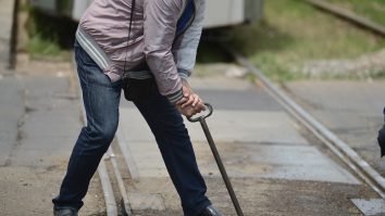 Studiu: 1 din 2 angajaţi din România are venituri mai mici de 1.600 de lei pe lună
