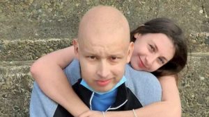 Miracol medical: Un bărbat a învins cancerul cerebral, septicemia, coronavirusul și cataracta într-un singur an. „A fost un an de coșmar pentru mine”