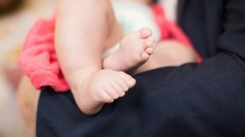 Mărturia șocantă a tatălui bebelușului mort după botez: „Dacă-l vezi cu gura căscată și că plânge, nu-l scufunzi de tot în apă, nu?“