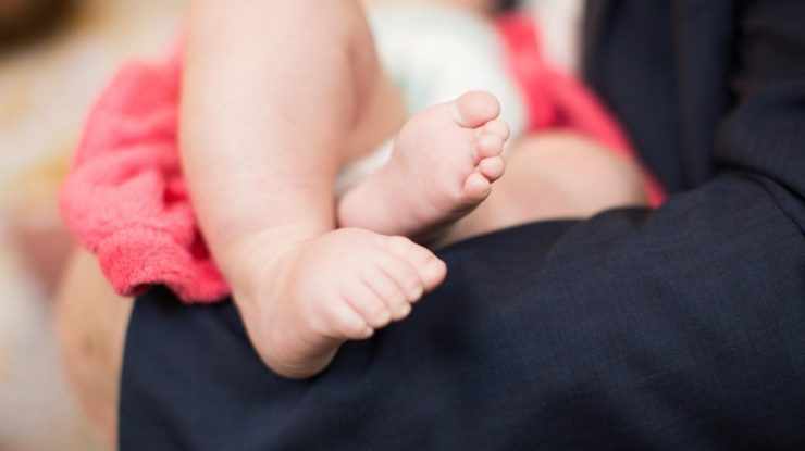 Mărturia șocantă a tatălui bebelușului mort după botez: „Dacă-l vezi cu gura căscată și că plânge, nu-l scufunzi de tot în apă, nu?“