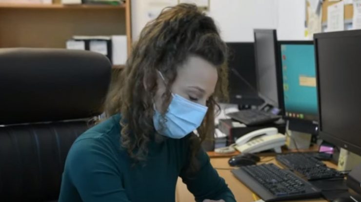 Fosta chelneriță angajată ca inginer la Apele Române și-a dat demisia