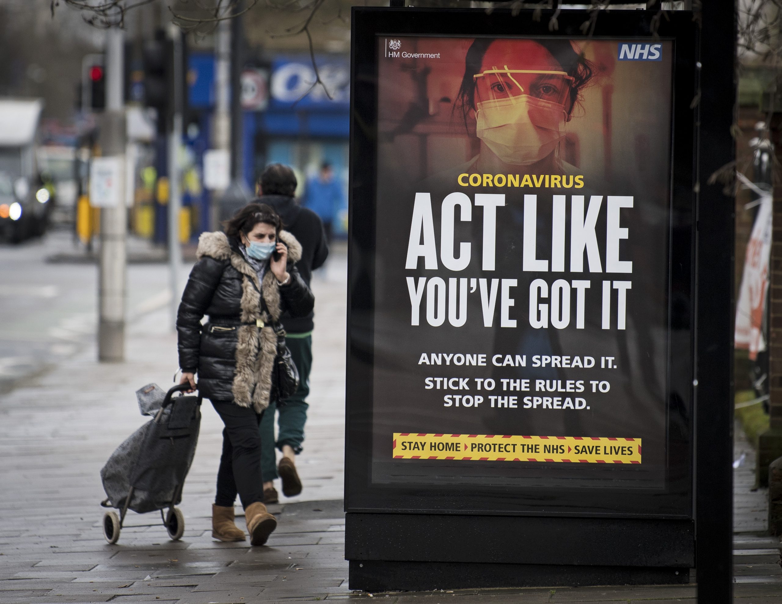 Tulpina indiană întârzie relaxarea restricțiilor din Marea Britanie. Autoritățile ar putea amâna ieșirea din lockdown