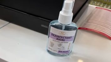 Apă de colonie vândută ca dezinfectant de mâini. Protecția Consumatorului anunță controale în toată țara. VIDEO