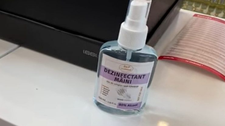 Apă de colonie vândută ca dezinfectant de mâini. Protecția Consumatorului anunță controale în toată țara. VIDEO