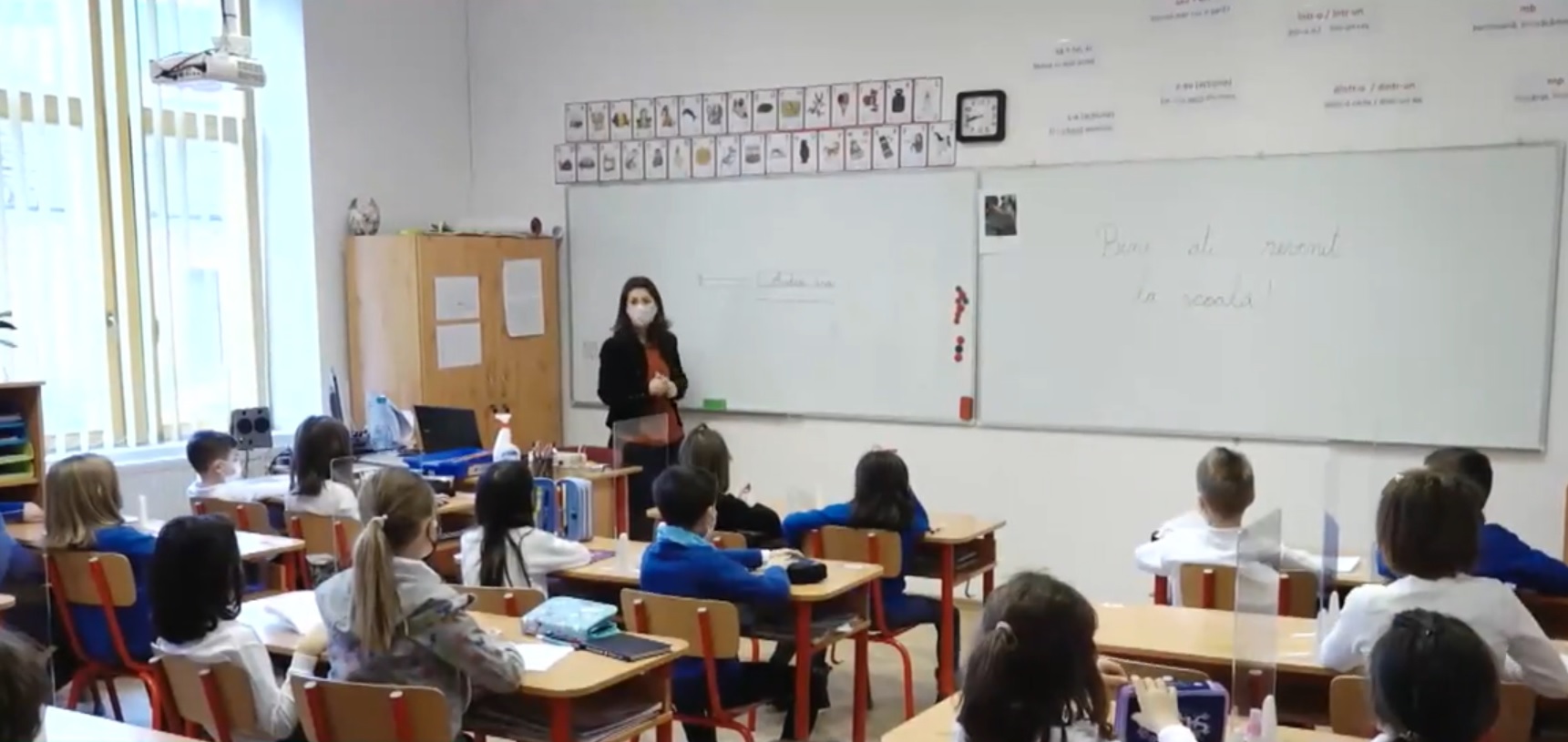 Calendarul anului școlar 2021 – 2022 a fost publicat în Monitorul Oficial. Vacanța de iarnă devine intersemestrială