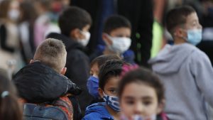 Statistica infectărilor după redeschiderea școlilor: 600 de elevi, confirmați cu COVID-19