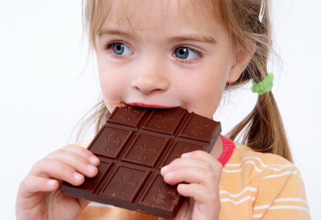 Zahărul, prieten și inamic pentru copilul tău. Ce recomandă medicii pentru a evita problemele