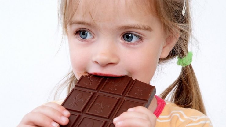 Zahărul, prieten și inamic pentru copilul tău. Ce recomandă medicii pentru a evita problemele