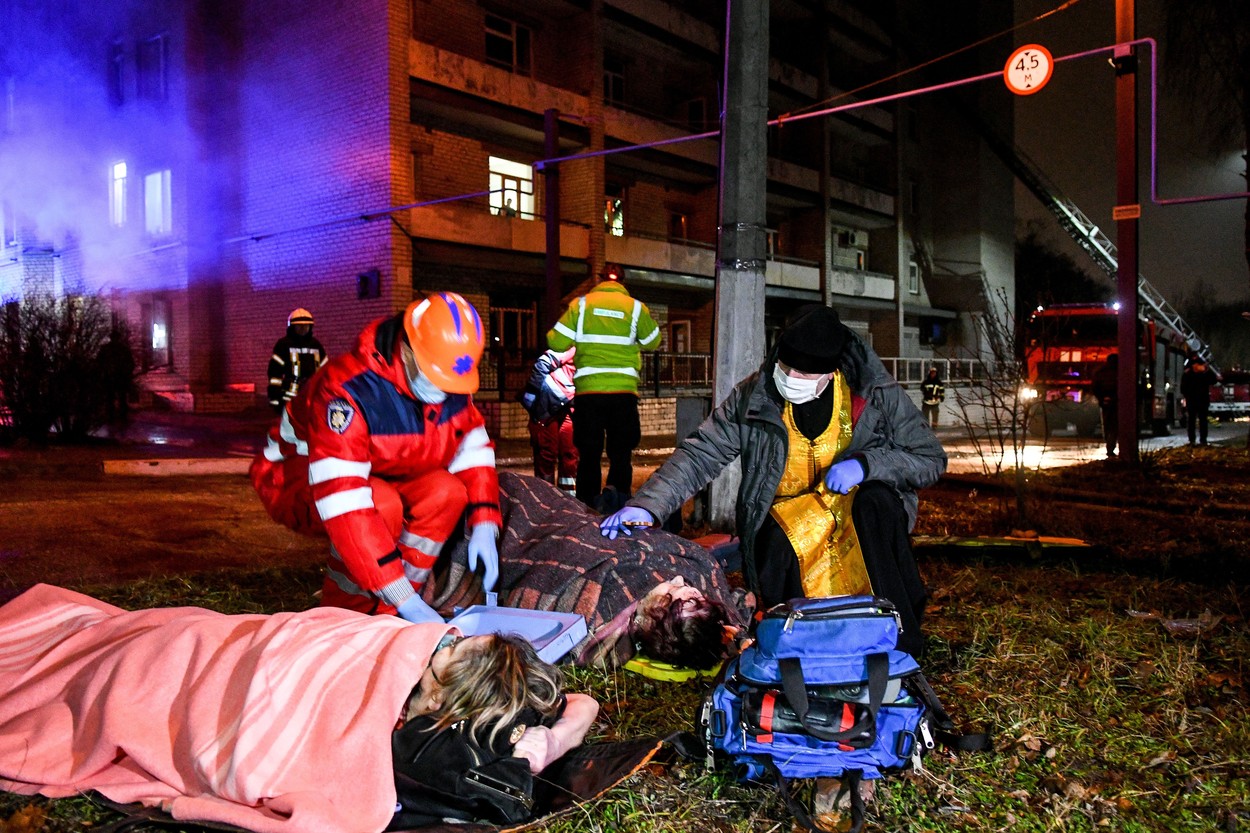 Un medic și trei pacienți de la ATI au murit în urma unui incendiu dintr-un spital Covid din Ucraina