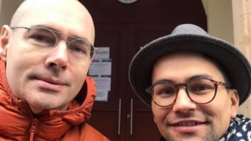 Dragostea nu ține cont de vârstă, statut social și nici de sex. Florin și Victor își doresc lucruri simple: Să se țină de mână pe stradă