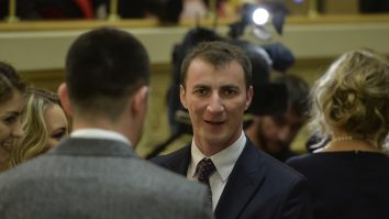 Reacția lui Marian Godină după ce o fostă polițistă, pensionată la 42 de ani, va fi readusă la Ministerul de Interne