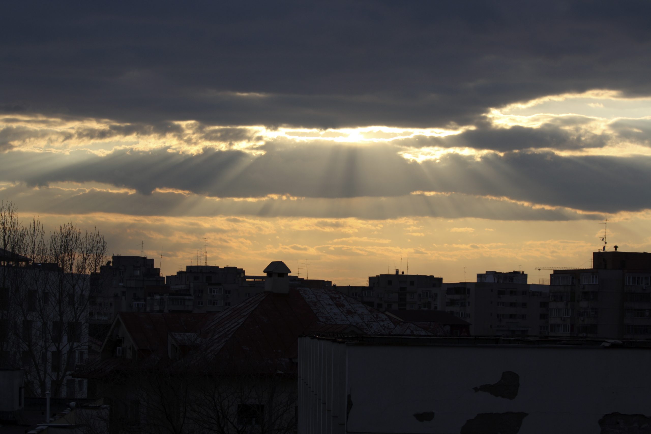 METEO. ANM anunță că se încălzește vremea în majoritatea țării