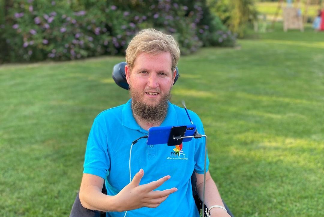 Mihai Neșu împlinește astăzi 38 de ani. Au trecut aproape 10 ani de la accidentarea care i-a schimbat viaţa