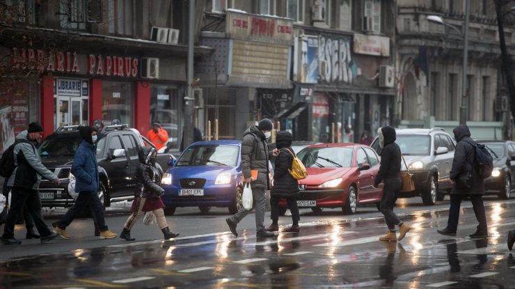 ANM: Cod galben de ploi, ninsori și viscol, de marți până joi. Județele vizate