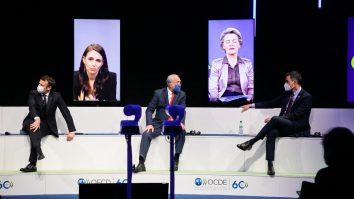 România, încă un pas de melc spre OCDE. Ce avantaje vom avea dacă prindem un loc la masa statelor puternice