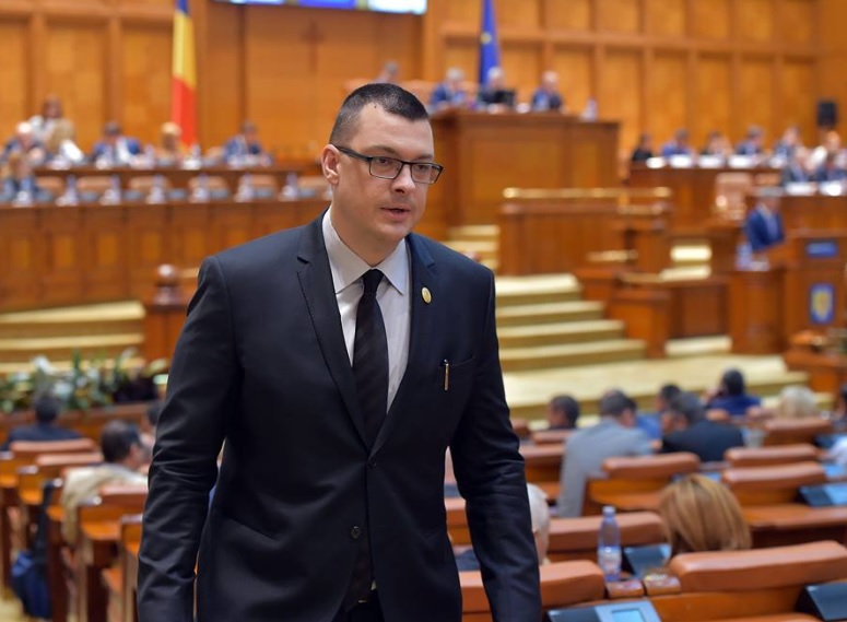 Încrederea românilor în vaccin e tot mai mare. Ovidiu Raețchi: „Întotdeauna o să ai un 20% care consideră că și Pământul e plat”