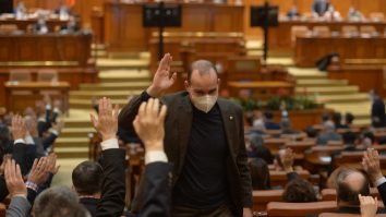 Ce cărți citesc parlamentarii în timpul liber