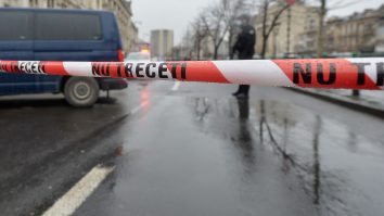 Crimă în Sibiu. Un bărbat a fost tranșat și aruncat în râu în saci menajeri