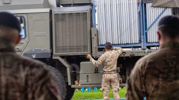 Soldații britanici demiși din funcție pentru că sunt homosexuali își vor recupera medaliile