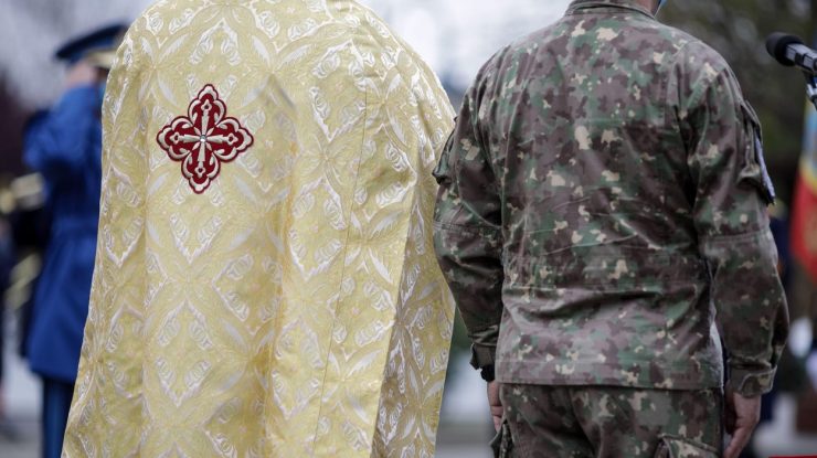 Reacția unui preot la tragedia din Suceava: „Niciodată nu i-am înțeles pe preoții care țin morțiș să boteze copilul prin afundare totală”