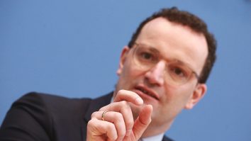 Răsturnare de situație. Germania ar putea cumpăra vaccinul anti-COVID din Rusia și China