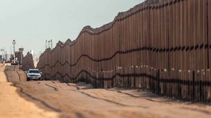 Joe Biden a anulat finanțarea construirii zidului de la frontiera SUA-Mexic