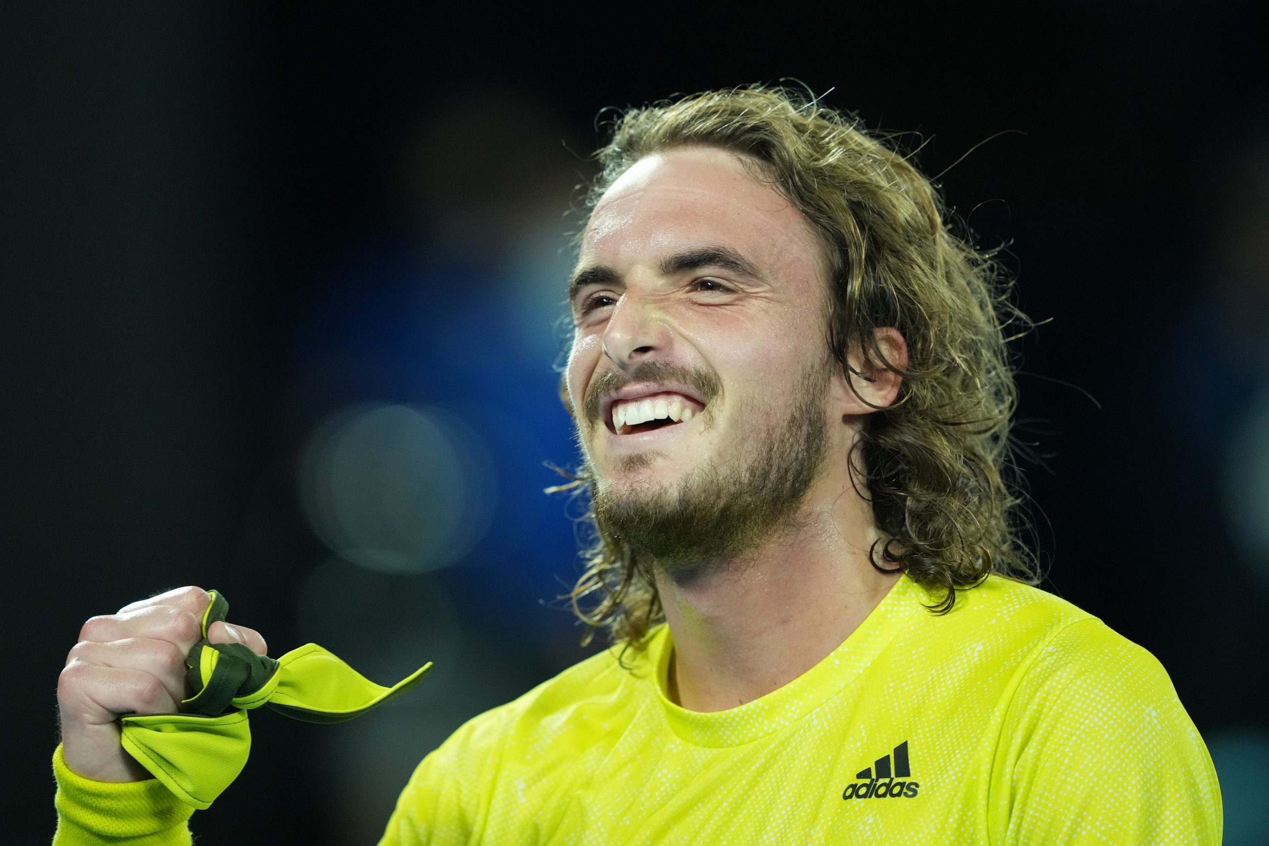 Tsitsipas revine spectaculos de la 0-2 la seturi și câștigă în fața lui Nadal la Australian Open. Va juca în semifinale cu Medvedev