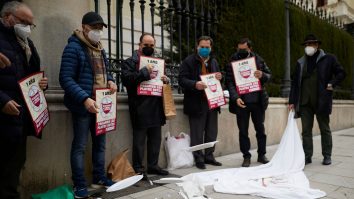 Protest farfurii sparte Spania