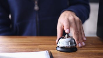 Cum afectează eliminarea voucherelor de vacanță industria ospitalieră: „Iarna, trăiam din tichetele pe care turiștii le trimiteau ca avana“