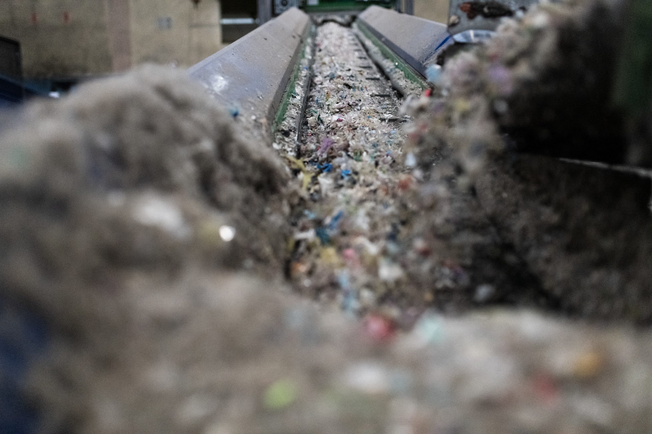 Suntem pe penultimul loc în UE la reciclat. Cine e în fruntea clasamentului