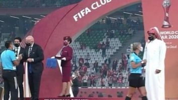 Gest misogin făcut de reprezentantul familiei regale din Qatar. A refuzat să dea mâna cu o femeie arbitru. VIDEO