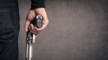 Doi agenţi FBI au fost ucişi în urma unui raid. Şi suspectul a fost împuşcat mortal