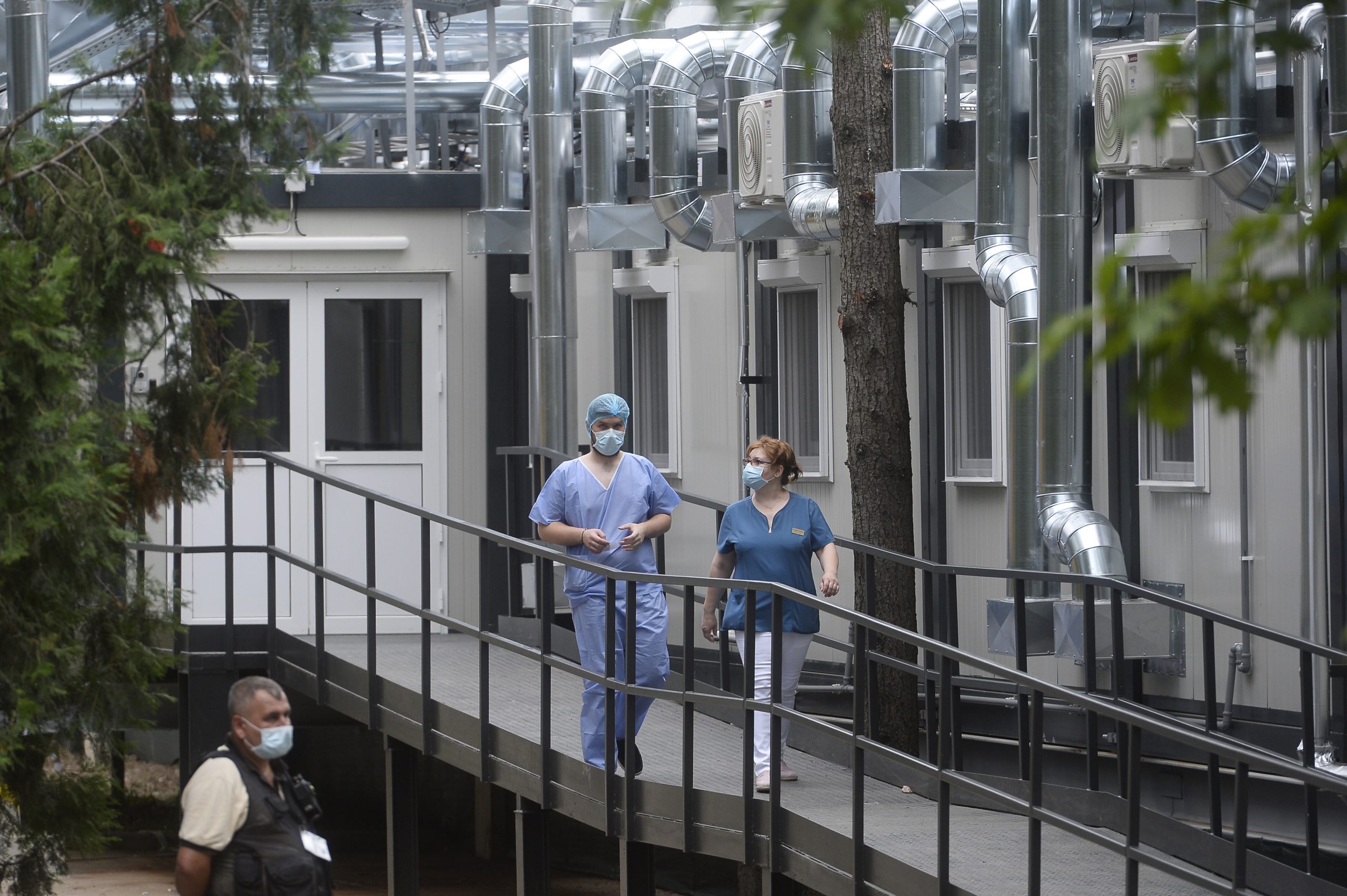 Spitalul COVID-19 din Leţcani are trei avize de funcţionare nelegale. Managerul recunoaște că multe condiţii tehnice sunt neconforme