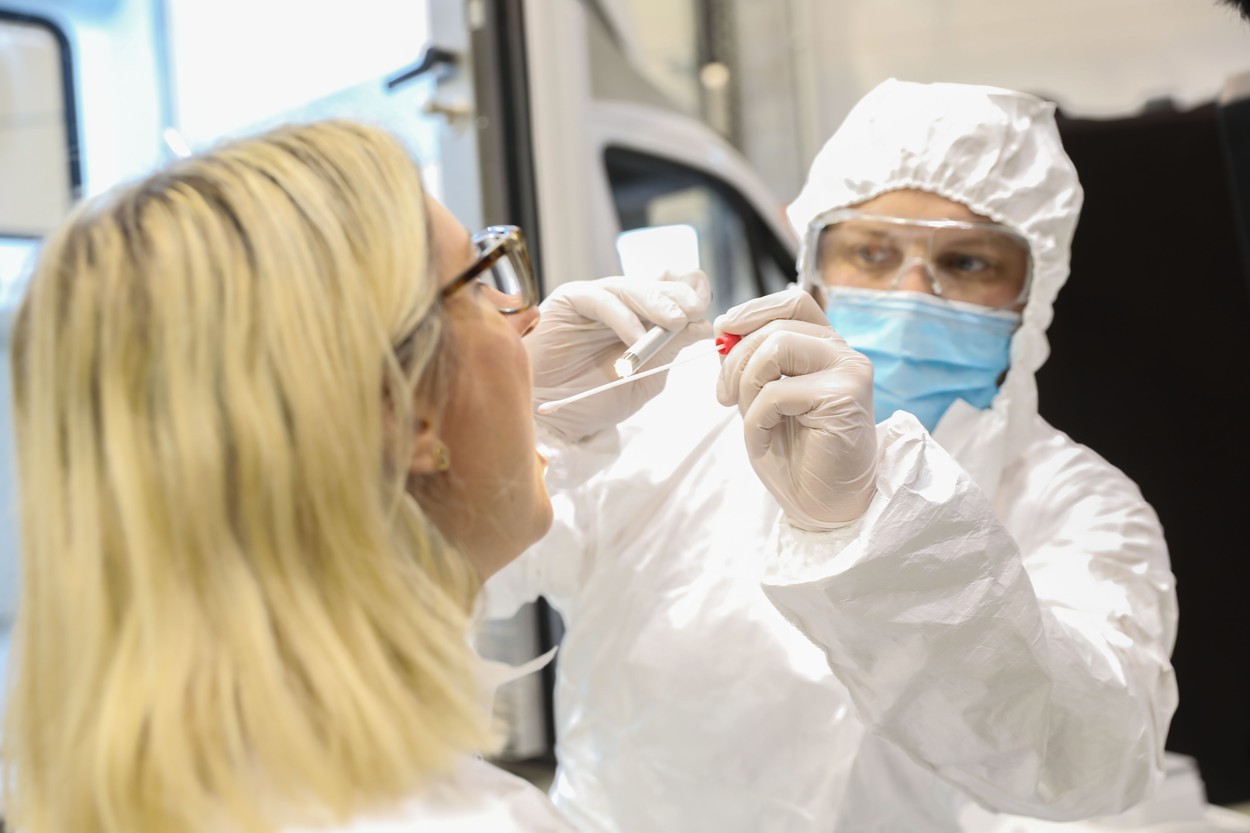 Topul județelor afectate de coronavirus. Brașov, Cluj și Ilfov se apropie de 3 cazuri la mia de locuitori