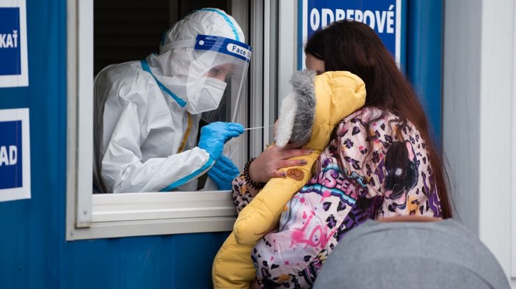 Cum a ajuns la cea mai mare rată a mortalității din lume țara care a testat întreaga populație pentru Covid-19