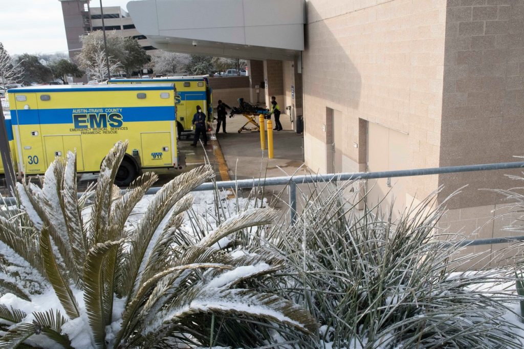 Frigul și lipsa apei copleșesc spitalele din Texas mai mult decât pandemia de Covid-19: „Acest eșec al sistemului ne-a zguduit complet“