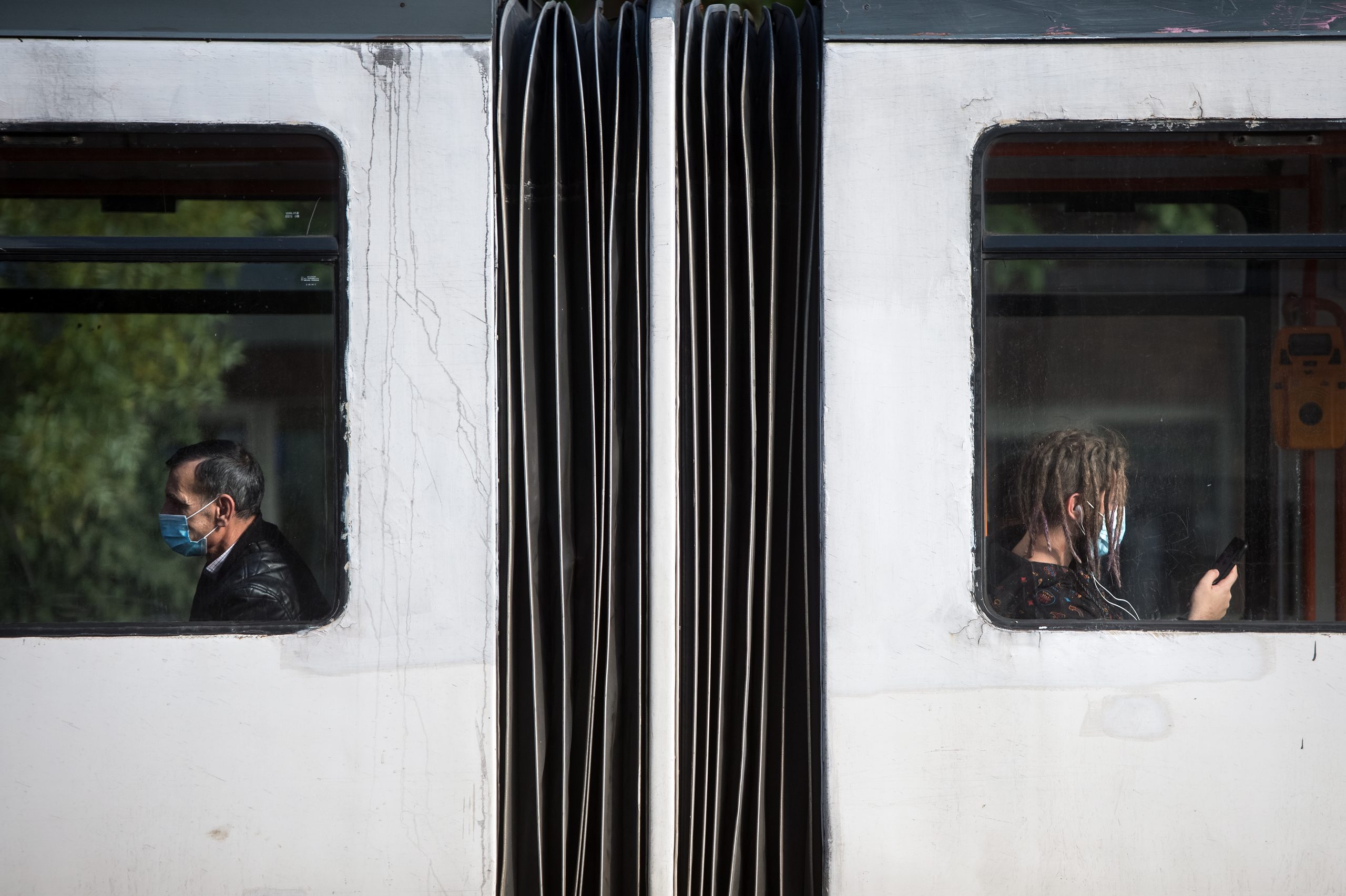 Bucureşti, o capitală modernă. Pe străzile oraşului încă funcţionează tramvaie din anii ’60-’70