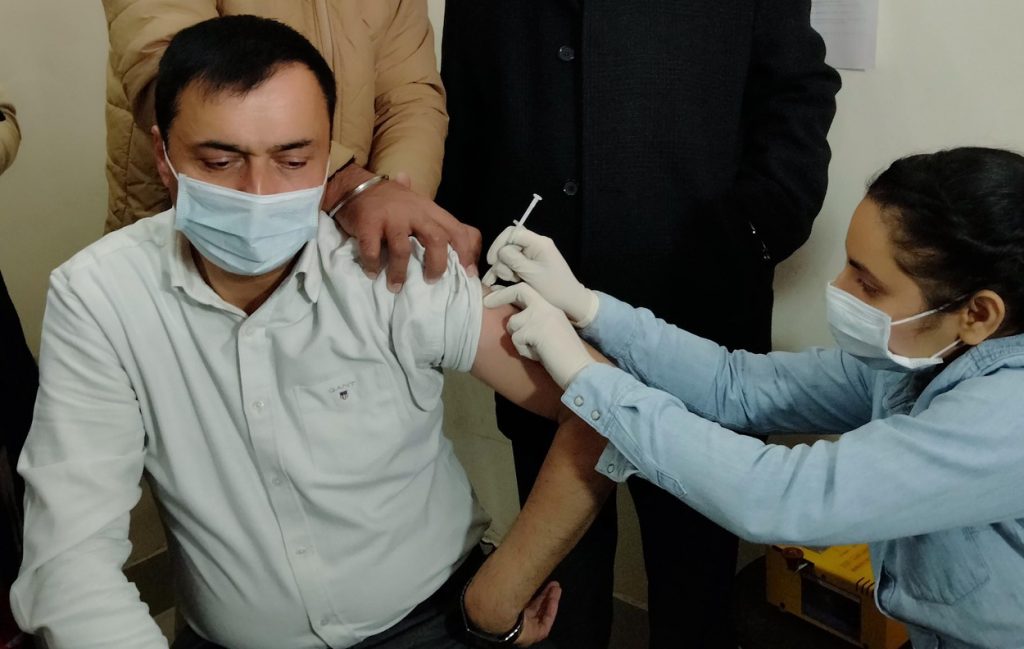 Pfizer a retras cererea de autorizare a vaccinului anti-COVID în India. De ce a luat această decizie