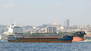 O navă s-a scufundat în Marea Neagră, aproape de Portul Constanţa. Doi marinari, morți