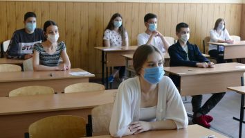 Octavian Jurma: Președintele aruncă securea războiului în societatea civilă