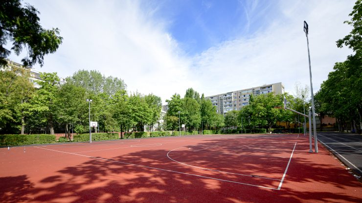 Proiect: curțile școlilor din Sectorul 2 vor fi deschise pentru copiii care vor să facă sport în afara orelor de curs
