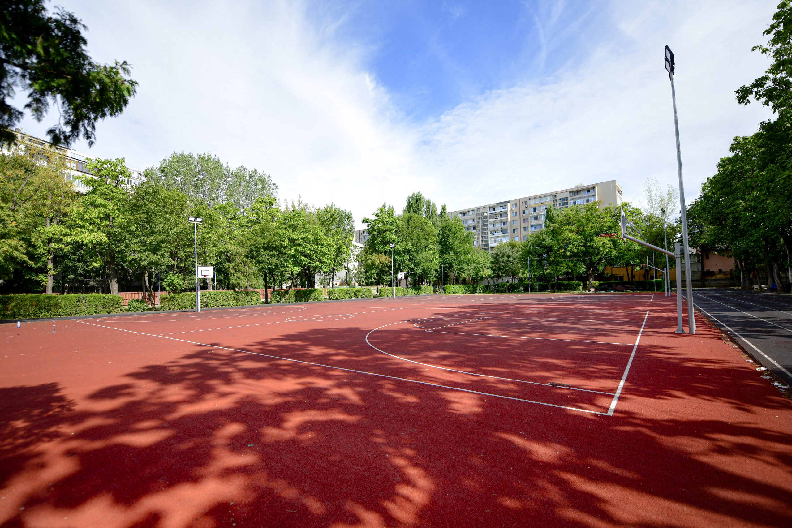 Proiect: curțile școlilor din Sectorul 2 vor fi deschise pentru copiii care vor să facă sport în afara orelor de curs