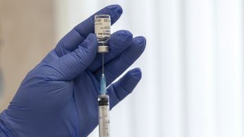 Bilanțul vaccinării. Aproape 51.000 de români, vaccinați în ultimele 24 de ore. Au apărut peste 200 de reacții adverse