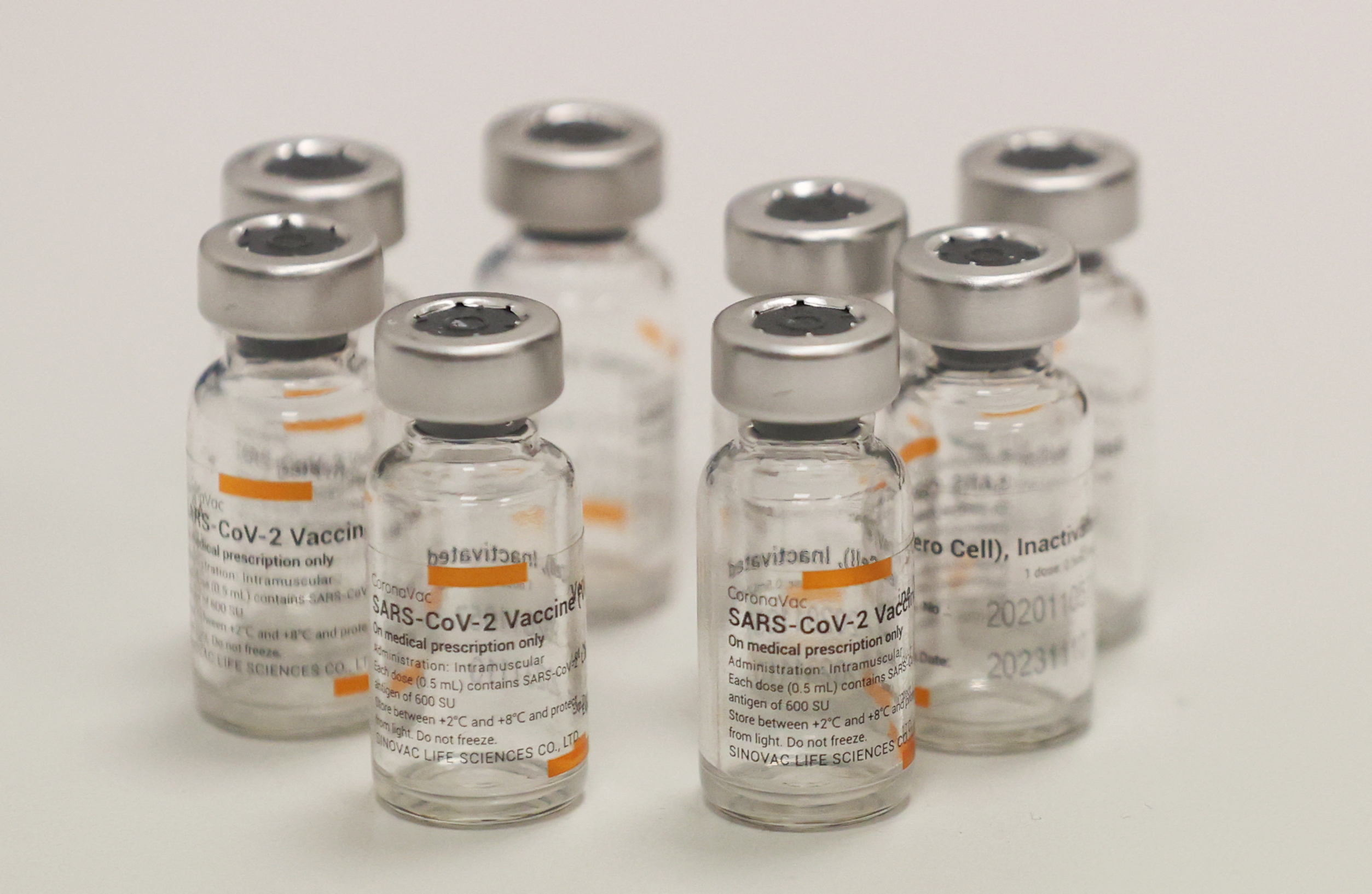 Uniunea Europeană susține inițiativa SUA de a renunța la brevetele de vaccin COVID