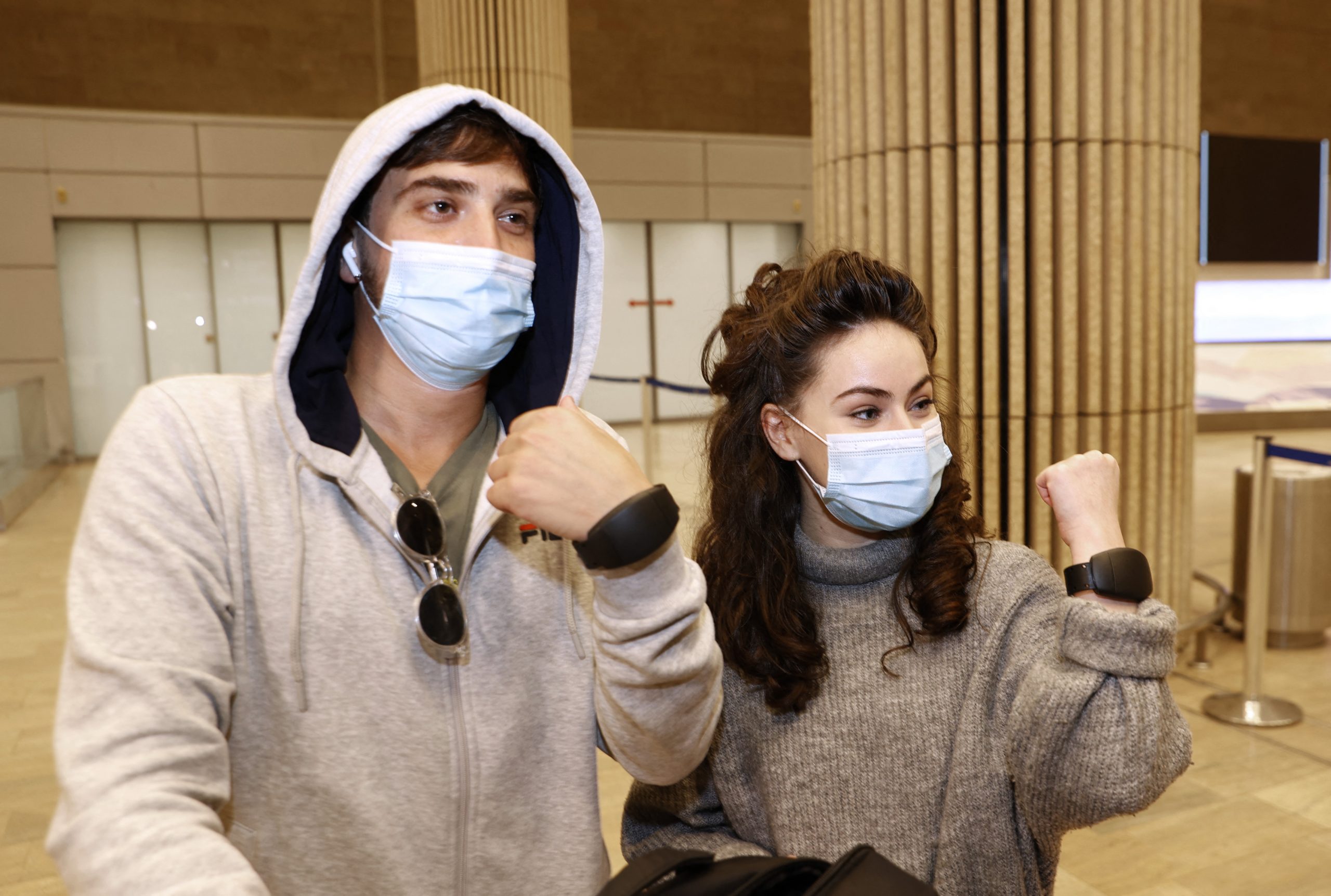 Țara în care persoanele aflate în carantină vor fi controlate prin intermediul brățărilor electronice